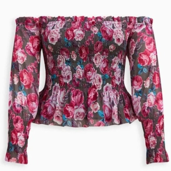 Torrid Smocked Crinkle Chiffon Off Shoulder size 3X - Picture 2 of 5